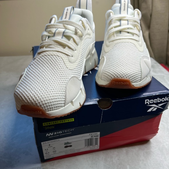 Brand New Reebok Women’s Zig Dynamica Size 8 - Picture 7 of 12
